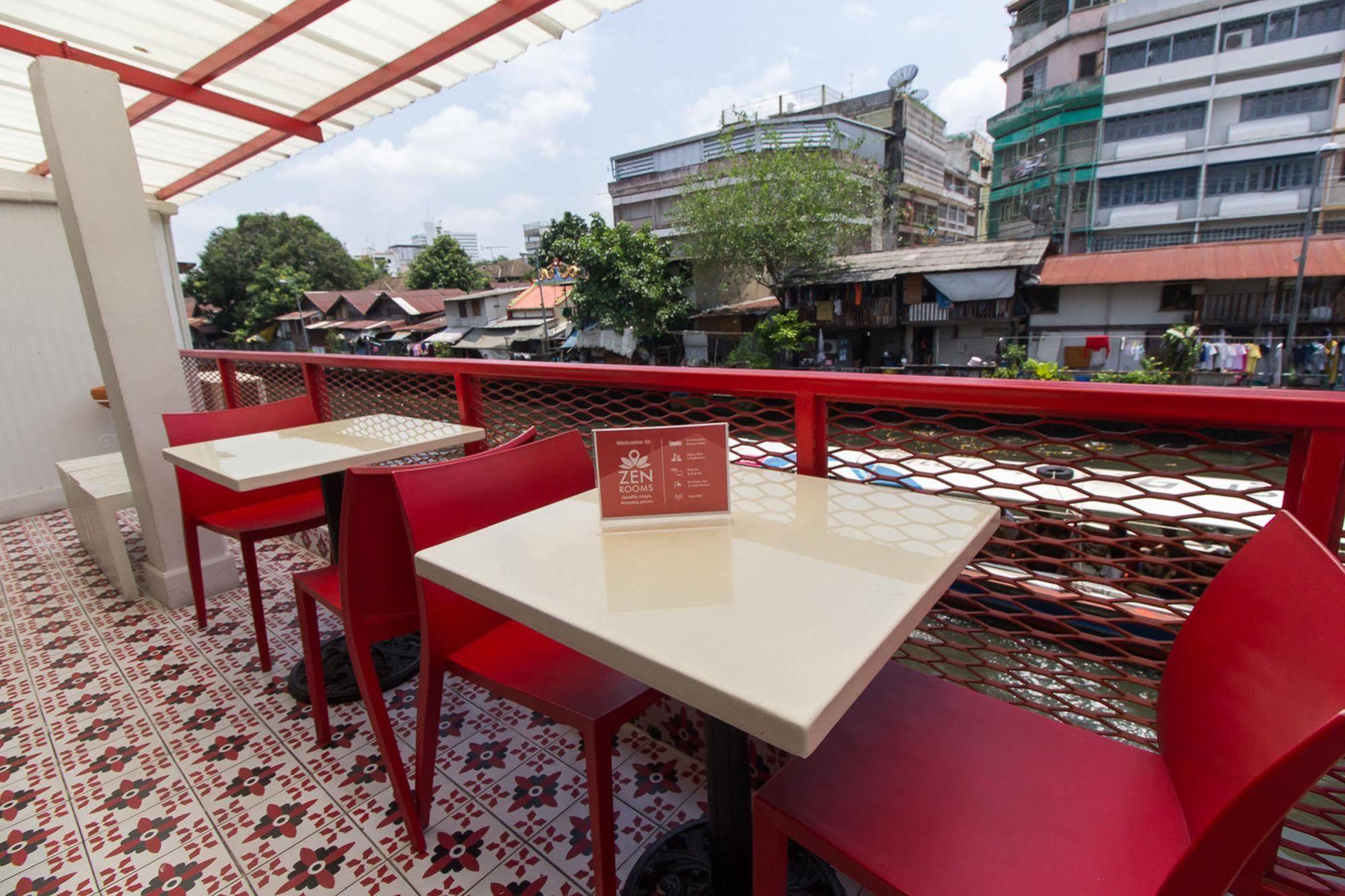 Zen Rooms Damrongrak Road Bangkok Luaran gambar